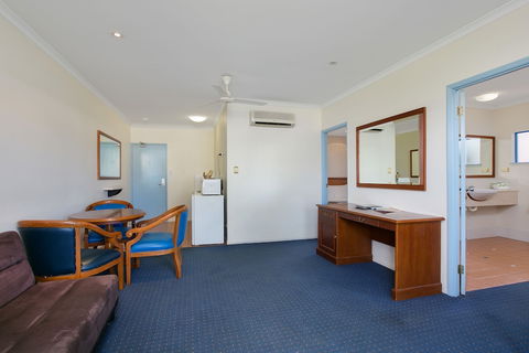Cairns Southside International - Holiday Adelaide 3