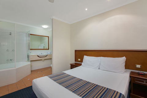 Cairns Southside International - Holiday Adelaide 6