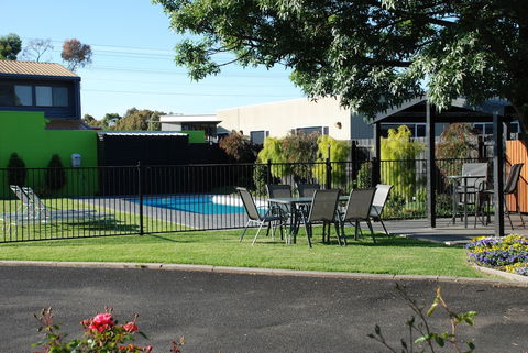 Mitchell On Main Motel & Apartments - Holiday Adelaide 0