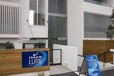 Oaks Nelson Bay Lure Suites - Holiday Adelaide 1