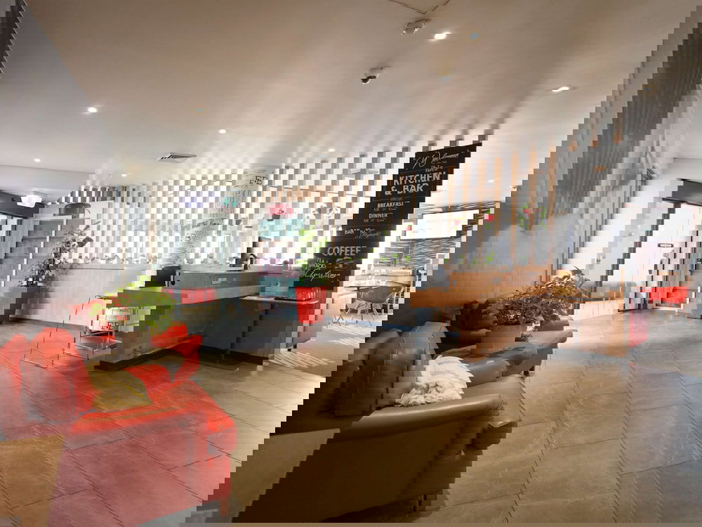 Mascot NSW Holiday Adelaide