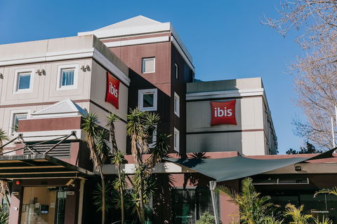 Ibis Newcastle - Holiday Adelaide 0