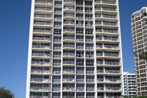 Golden Sands Apartments - Holiday Adelaide 1