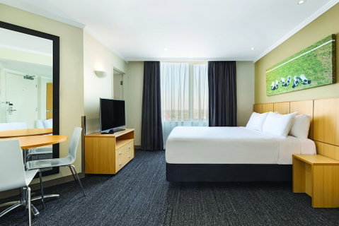 Travelodge Hotel Bankstown Sydney - Holiday Adelaide 5