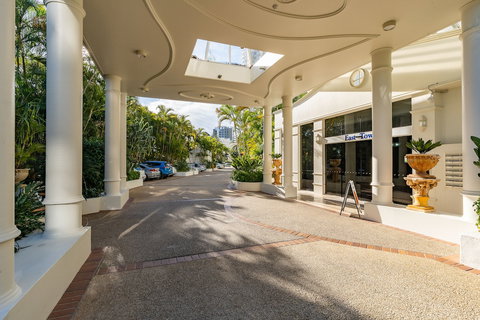 Burleigh Mediterranean Resort - Holiday Adelaide 0