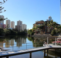 Surfers Riverside Apartments - Holiday Adelaide