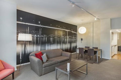 Mantra One Sandy Bay Road - Holiday Adelaide 0