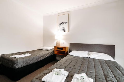The Ophir Hotel - Holiday Adelaide 4