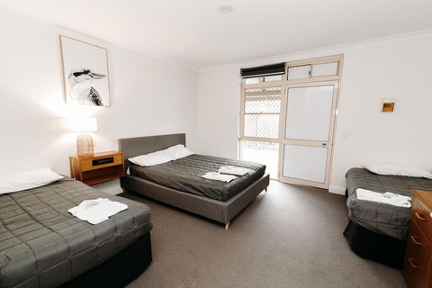 The Ophir Hotel - Holiday Adelaide 2