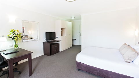 Ibis Styles Canberra Tall Trees - Holiday Adelaide 6