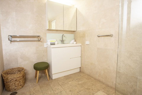 Noosa Blue Resort - Holiday Adelaide 4