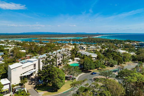 Noosa Blue Resort - Holiday Adelaide 1