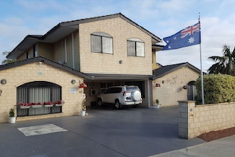 Palm Beach Guest House - Holiday Adelaide 0