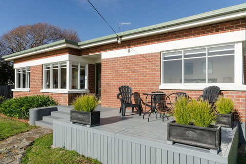 Sunrise At Penguin - Holiday Adelaide 2