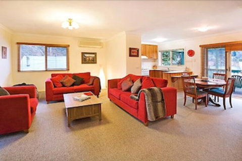 Annie's Escape In Warburton - Holiday Adelaide 3