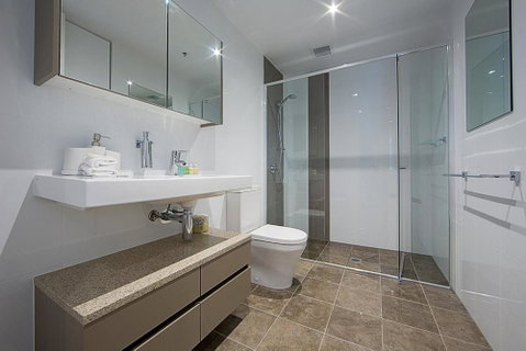 Accommodate Canberra Manhattan On The Park - Holiday Adelaide 2