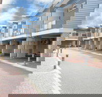 Nesuto Geraldton - Holiday Adelaide