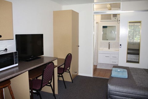 Roma Motel - Holiday Adelaide 5