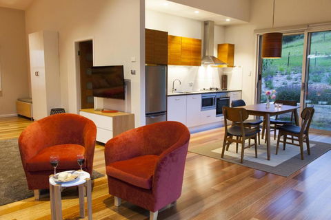 Wilderberry Cottage - Holiday Adelaide 3