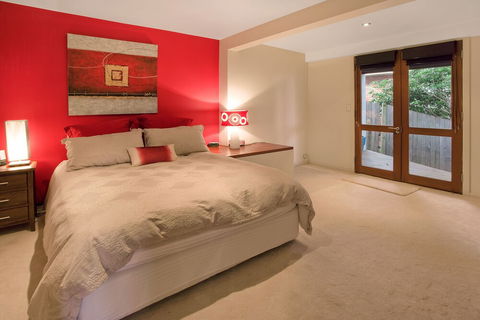 Pure Indulgence - Holiday Adelaide 4