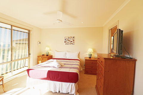 Ella Bleu - Holiday Adelaide 6