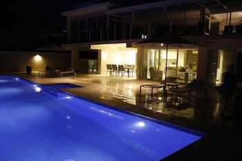 Sybella - Holiday Adelaide 1