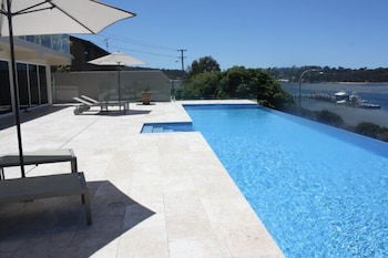Sybella - Holiday Adelaide 0