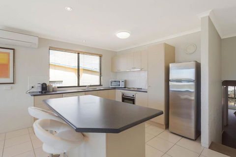 Seachange 3 - Holiday Adelaide 1