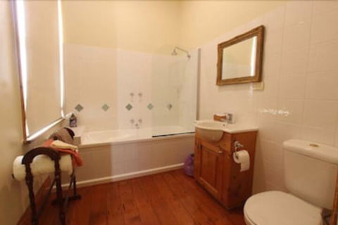 Bairnsdale Bed And Breakfast - Holiday Adelaide 6