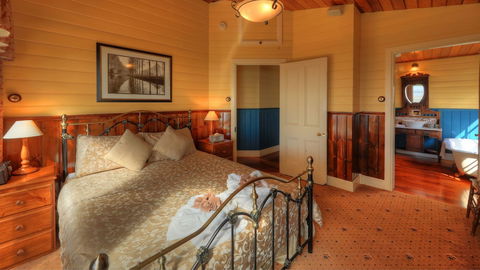 Island View Spa Cottage - Holiday Adelaide 4
