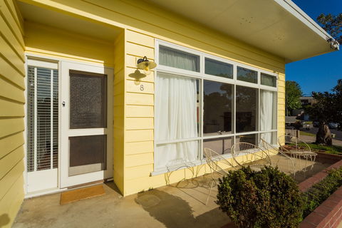 The 50's Beach House - Holiday Adelaide 0