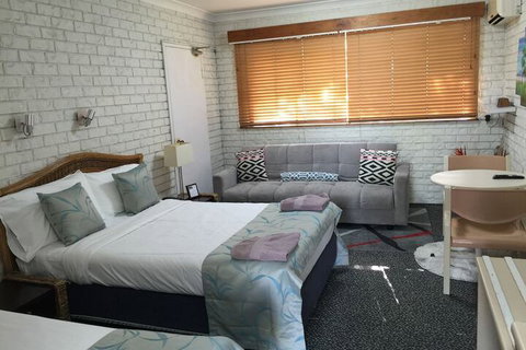 Holland Park Motel - Holiday Adelaide 6
