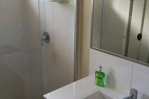 Holland Park Motel - Holiday Adelaide 1