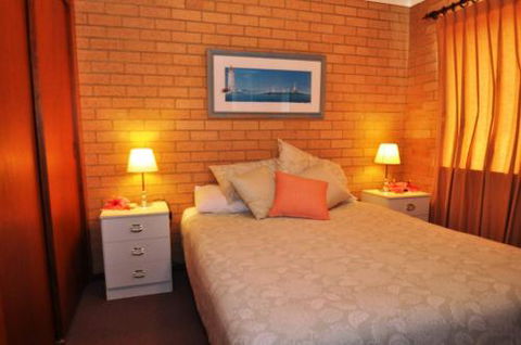 Unit 1 Countess Court - Holiday Adelaide 4
