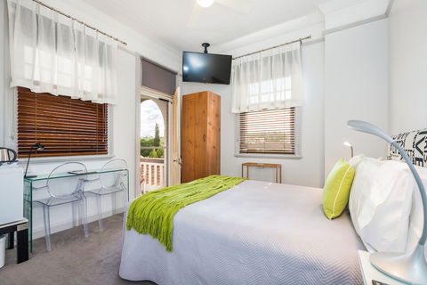 Cumquat House - Holiday Adelaide 3