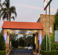 Centre Point Mid City Motor Inn - Holiday Adelaide