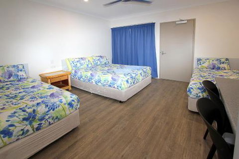 Reef Gardens Motel - Holiday Adelaide 1
