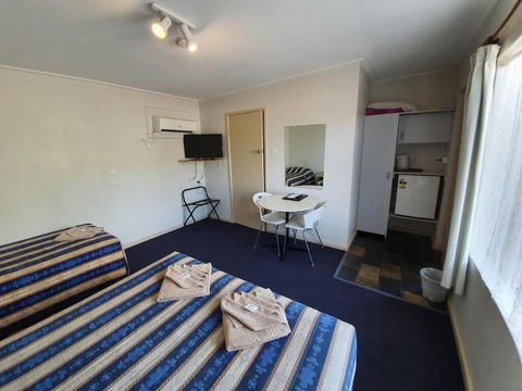 Red Chief Motel - Holiday Adelaide 5
