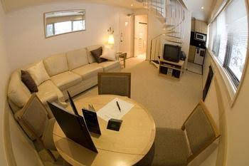 Breathtaker All Suite Hotel - Holiday Adelaide 0