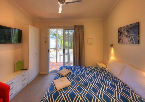 Yea Riverside Caravan Park - Holiday Adelaide 2