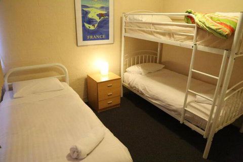 Kirwan Apartments 49 - Holiday Adelaide 2