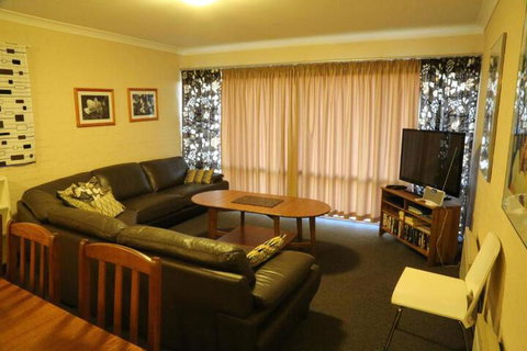Kirwan Apartments 49 - Holiday Adelaide 6