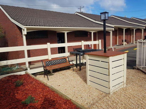 Ararat Colonial Lodge Motel - Holiday Adelaide 0