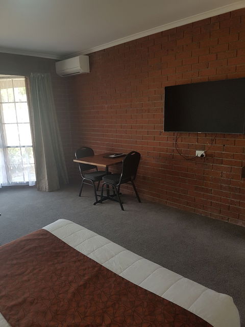 Ararat Colonial Lodge Motel - Holiday Adelaide 6