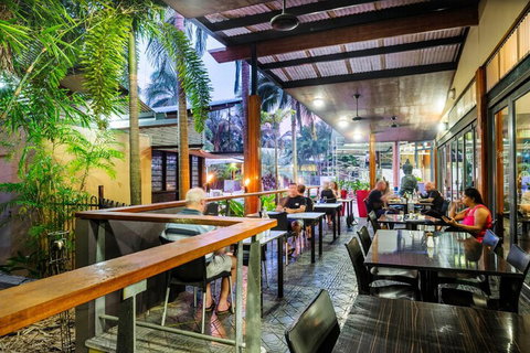 Darwin Airport Inn - Holiday Adelaide 2