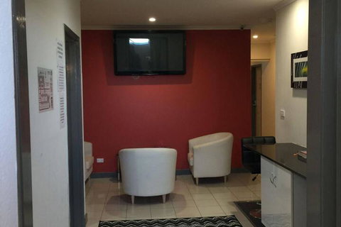 Dickson Backpackers - Holiday Adelaide 0