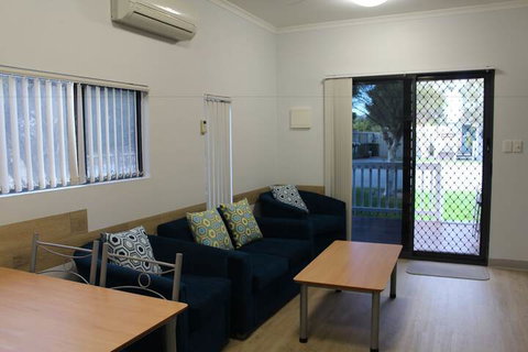 Mandurah Ocean Marina Chalets - Holiday Adelaide 4