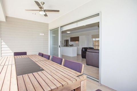 Petrie Beach Holiday Home - Holiday Adelaide 2