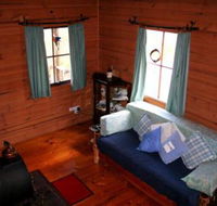 Wombat Cabin - Holiday Adelaide