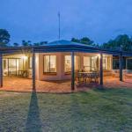 Yallingup Pet Friendly Bush Retreat - Holiday Adelaide 0